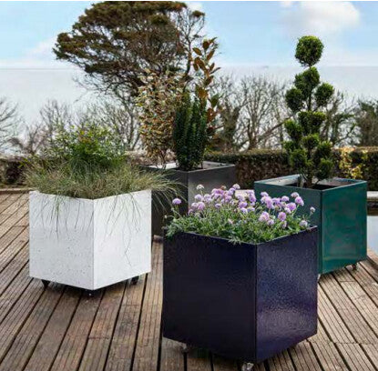 Vlaze Adapt Planter