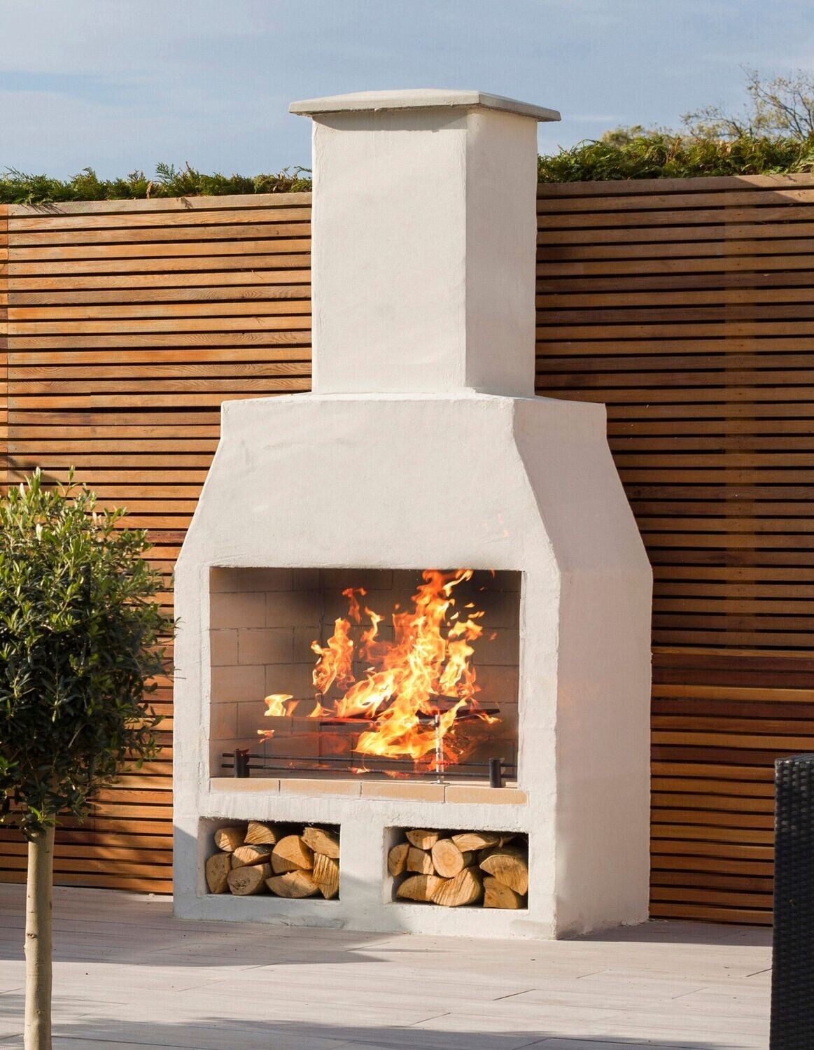 Schiedel 1200 (Large) Outdoor Fireplace