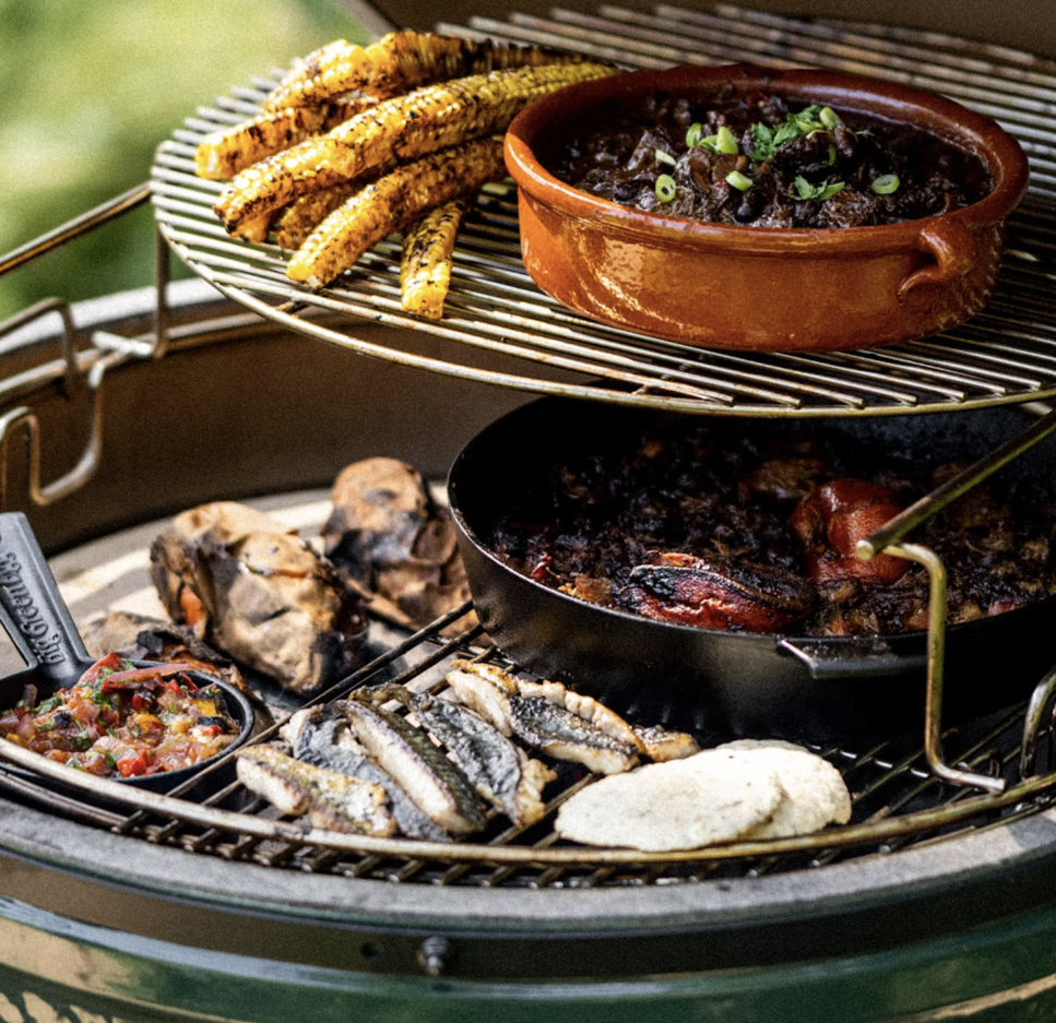 Big Green Egg The Onyx