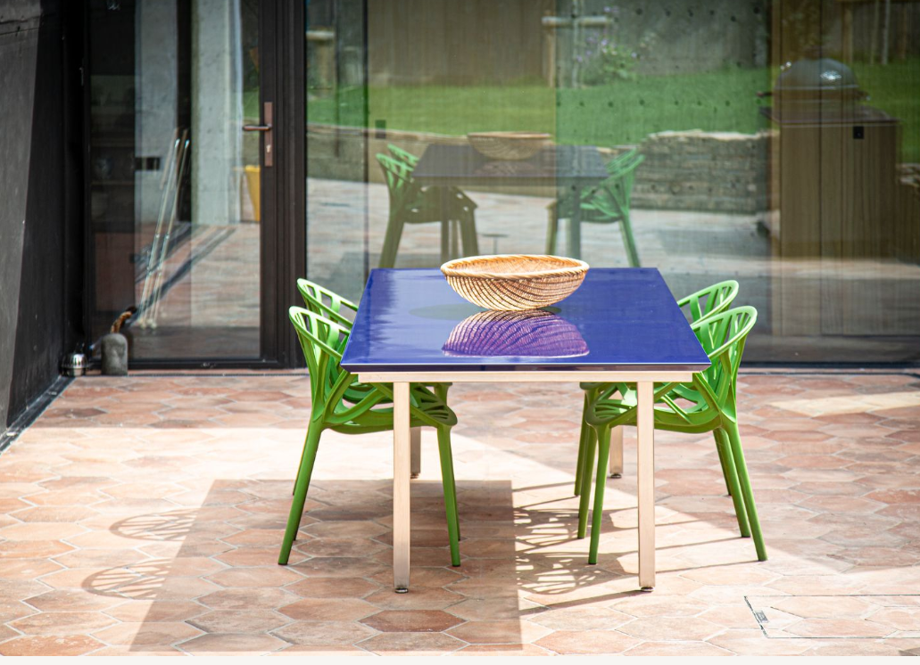 Vlaze Adapt Dining Table